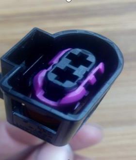 4D0971992 2孔护套接头插件防水公母连接器汽车电线 大众喇叭插头