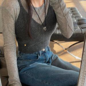 六月林 韩国博主同款针织深灰色背心马甲女新款修身显瘦法式叠穿