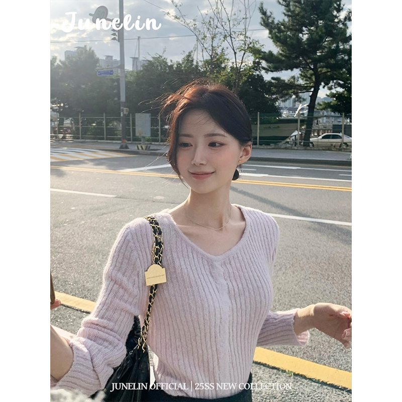 六月林 韩国博主同款纯欲风秋冬氛围感粉色毛衣打底衫内搭简约女