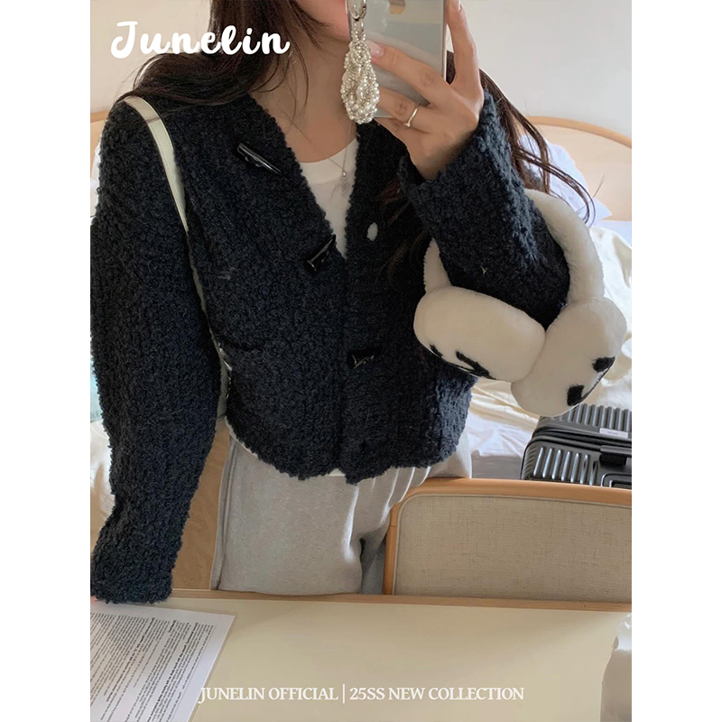 六月林 韩国博主同款简约少女感气质摇粒绒牛角扣短外套休闲百搭