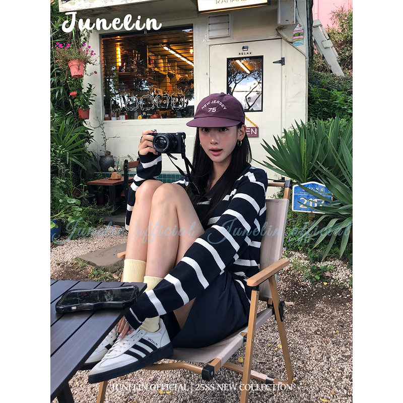 六月林 韩国博主同款 条纹针织上衣女设计感甜美百搭小众别致减龄