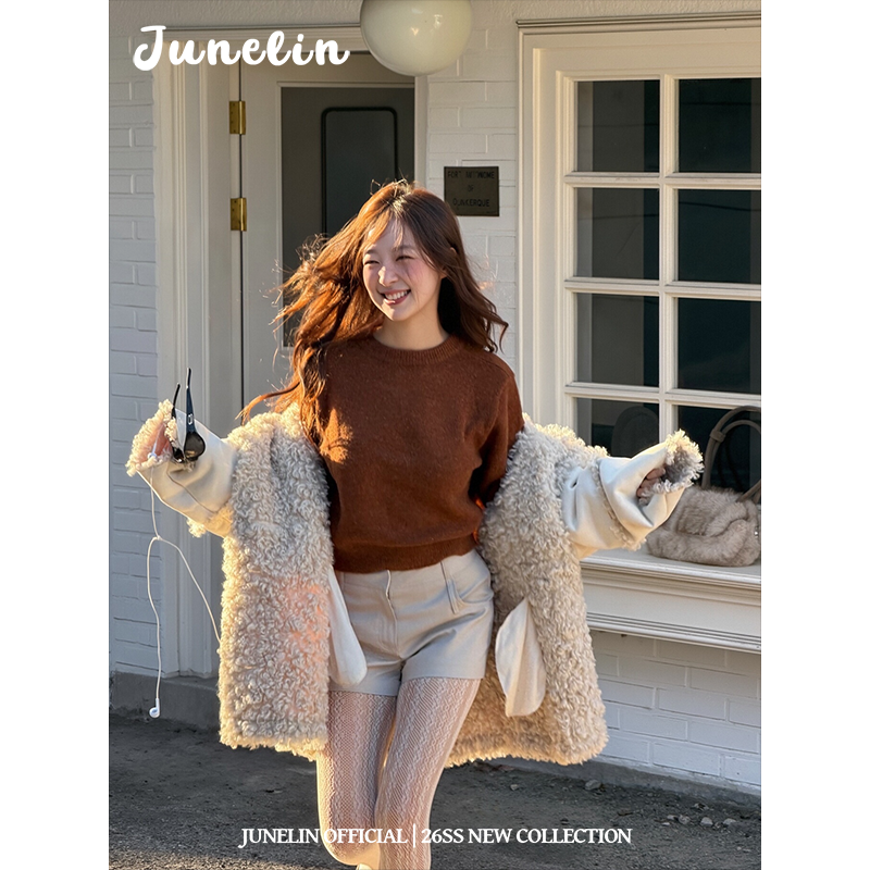 六月林 2025新款韩系慵懒时尚高级感宽松软糯毛衣露背设计感内搭,女装/女士精品,大码内搭,淘宝优惠券,粉丝福利购,淘宝优惠卷
