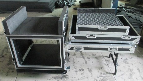 12U（8U+4U）三门防震机箱机柜，总12U双层防震组合机箱带工作台