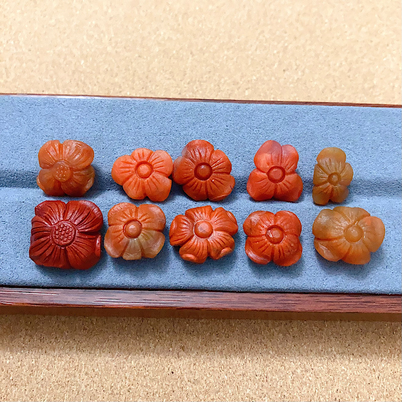 特惠天然包浆南红花花卡子满肉精雕背面牛鼻孔保真支持复检