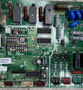海信日立全新 H7B09107A-D室内主控板PI2106Y