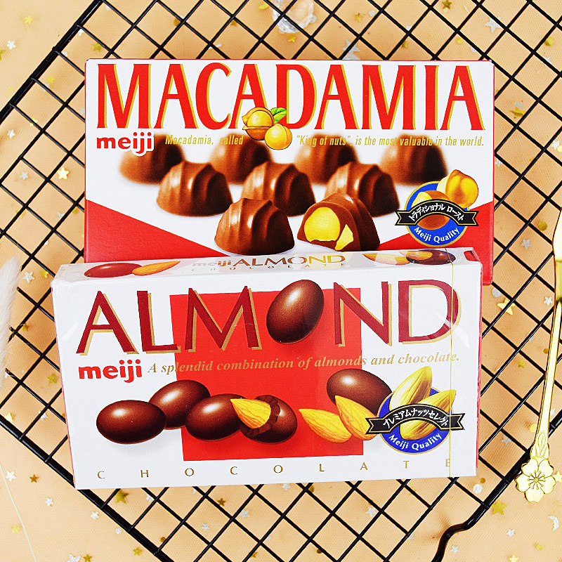 日本进口网红小零食Meiji明治澳洲坚果夹心巧克力巴旦木杏仁黑巧