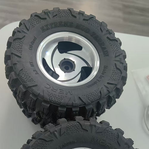 2.2寸轮毂攀爬车夹胎120mm胎皮