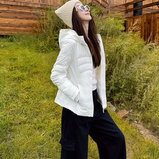曹大曼 lu系修身鹅绒外套90白鹅绒显瘦轻薄休闲排骨连帽羽绒服女