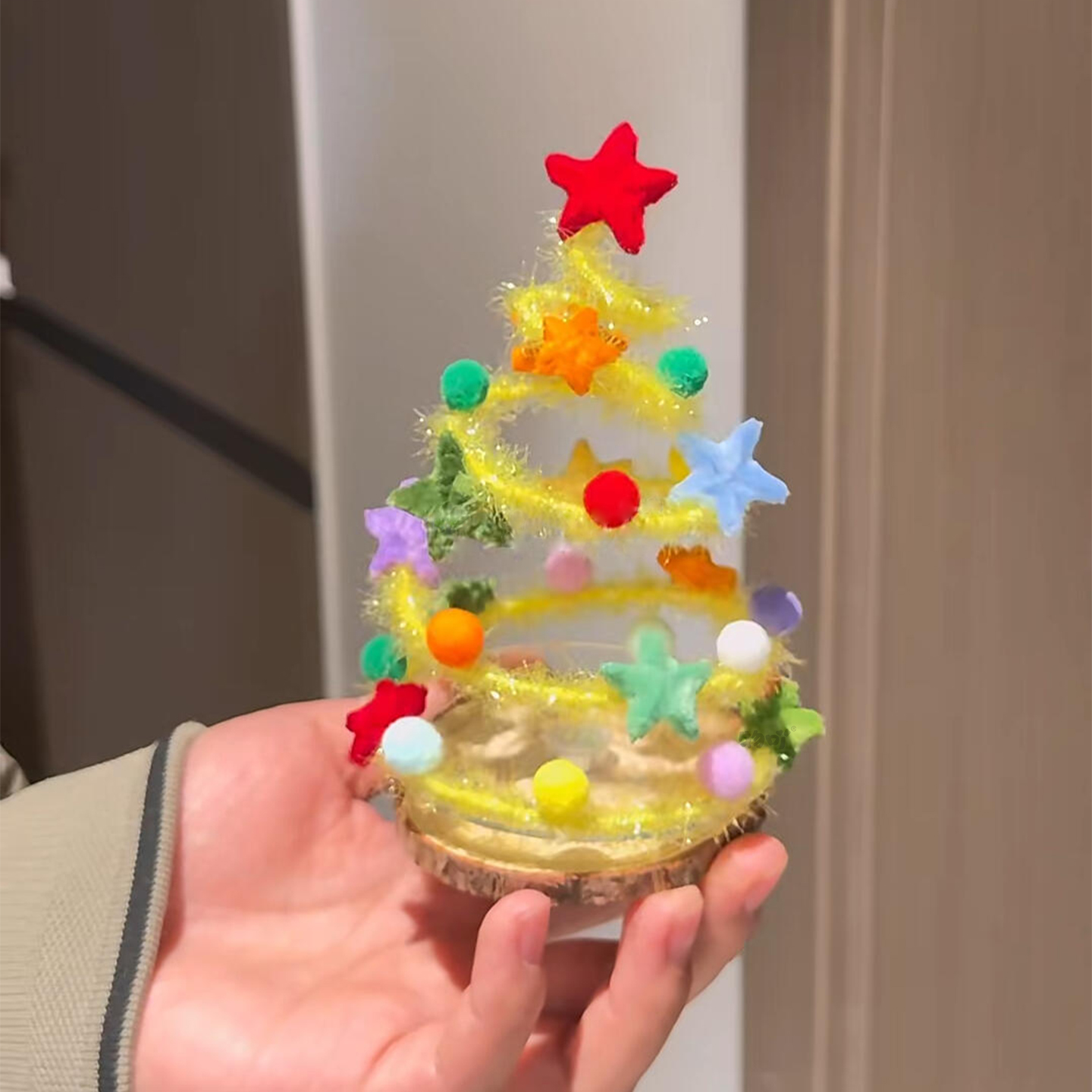 多巴胺扭扭棒旋转圣诞树小摆件