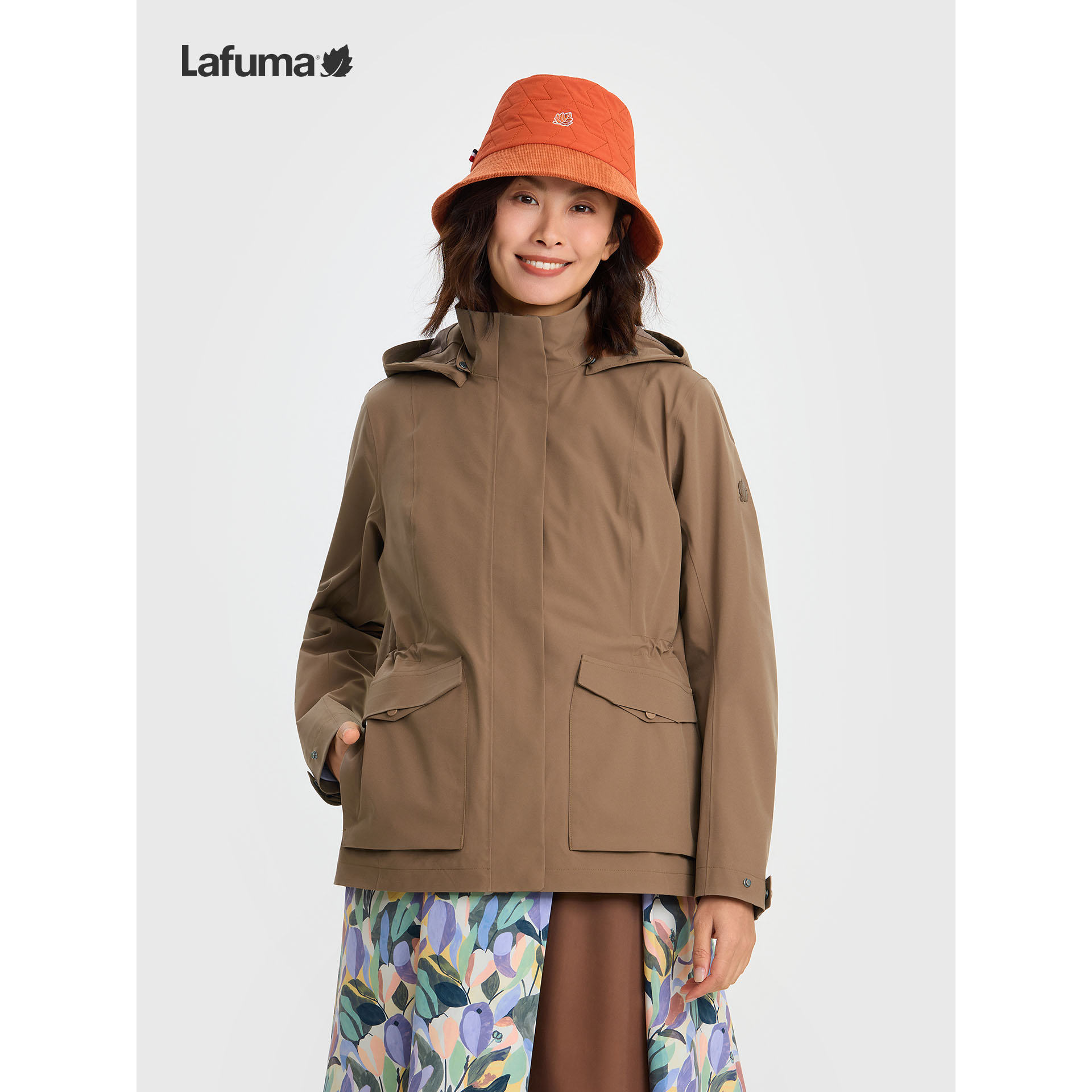 乐飞叶户外防风防水冲锋衣女