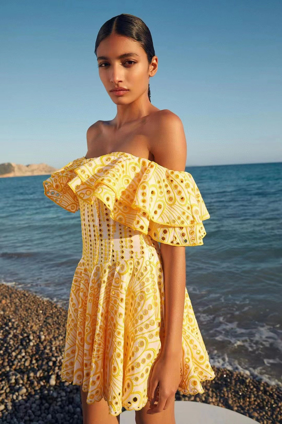 澳洲潮牌气质优雅露腰刺绣镂空收腰显瘦名媛贵妇重工小礼服连衣裙