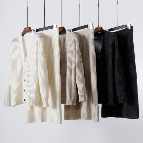 山羊绒V领针织开衫套装