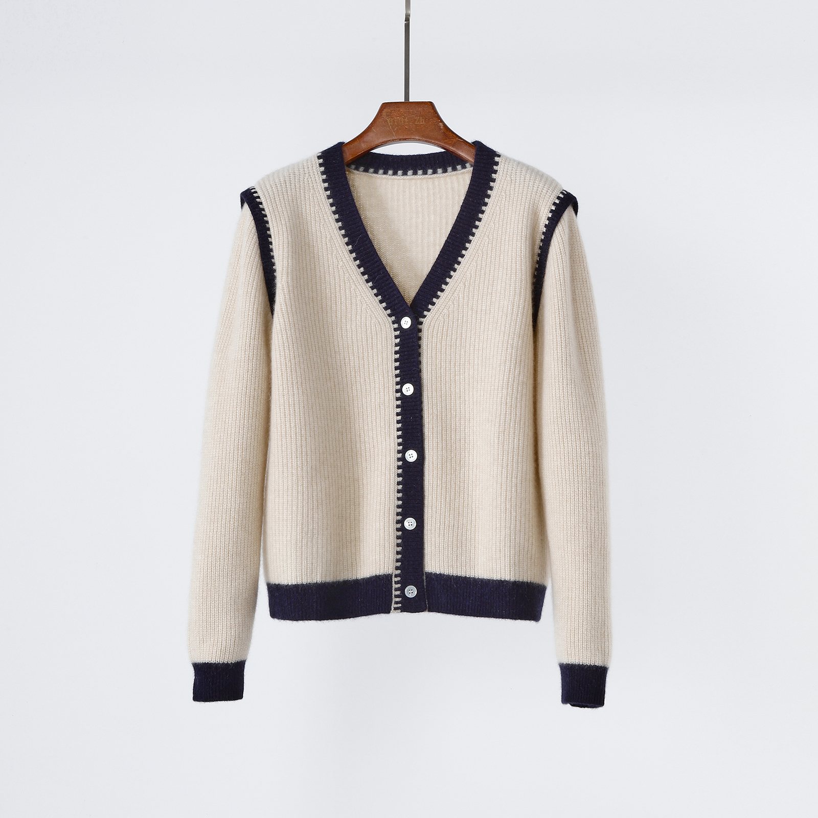 山羊绒v领开衫毛针织衫