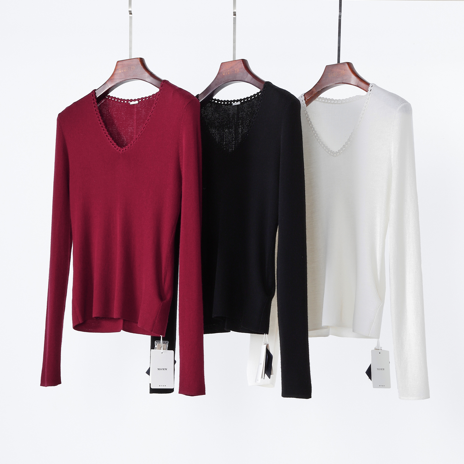 极细美莉诺羊毛v领手钩花边套头