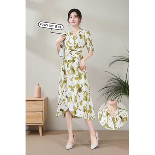 L787 夏季新款时尚洋气V领收褶印花气质中长款连衣裙