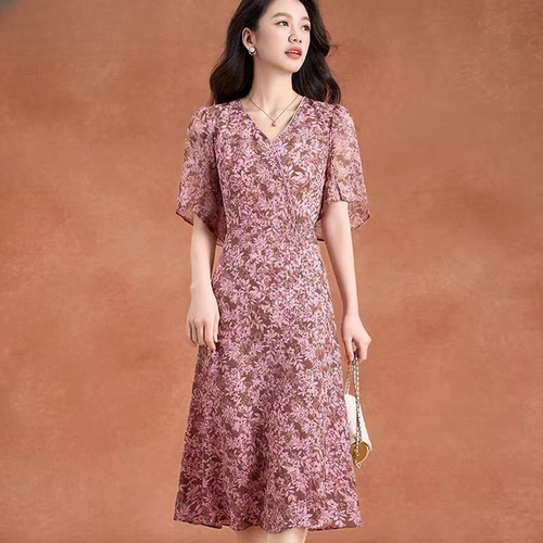 L631 夏季新款时尚设计V领印花短袖单层长款连衣裙 JR