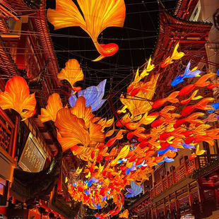 网红鱼灯豫园天幕亮化鲤鱼灯笼创意抽象鱼形花灯春节元宵彩灯挂件