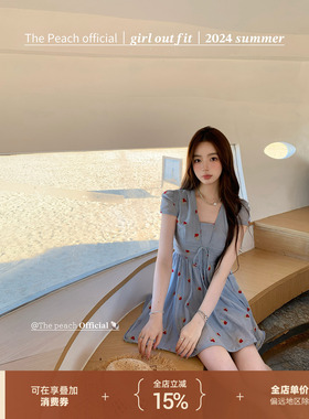 thepeachofficial【银河梦境】蓝色碎花方领连衣裙短裙女夏设计感