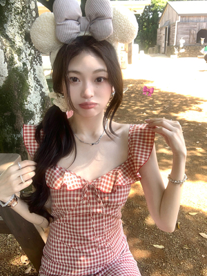 v领荷叶边收腰包臀鱼尾连衣裙