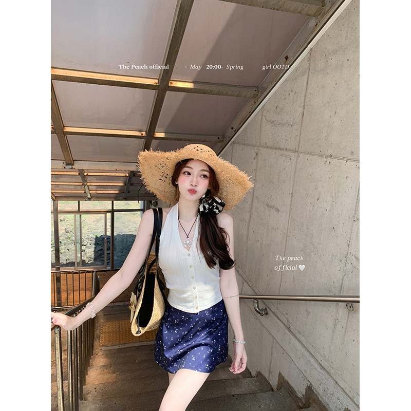 thepeachofficial【热恋岛屿】挂脖修身针织背心碎花A字半裙套装