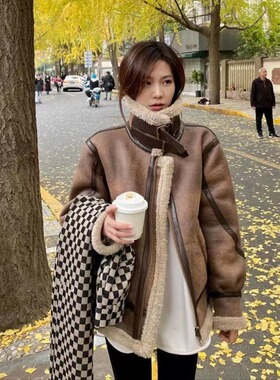 拼接羊羔毛复合羊剪绒羊皮皮毛一体皮草大衣宽松型保暖机车款外套