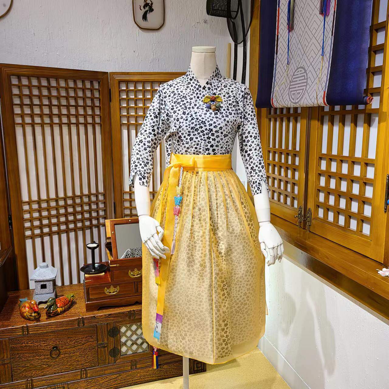 朝鲜族平时穿的生活韩服连衣裙包含外层薄纱有弹力很舒服H-S22037