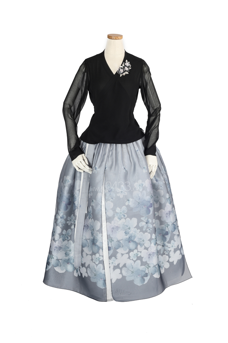 朝鲜族舞蹈练习腰裙练功服仿真丝黑色上衣花王面料3层6开裙U23065