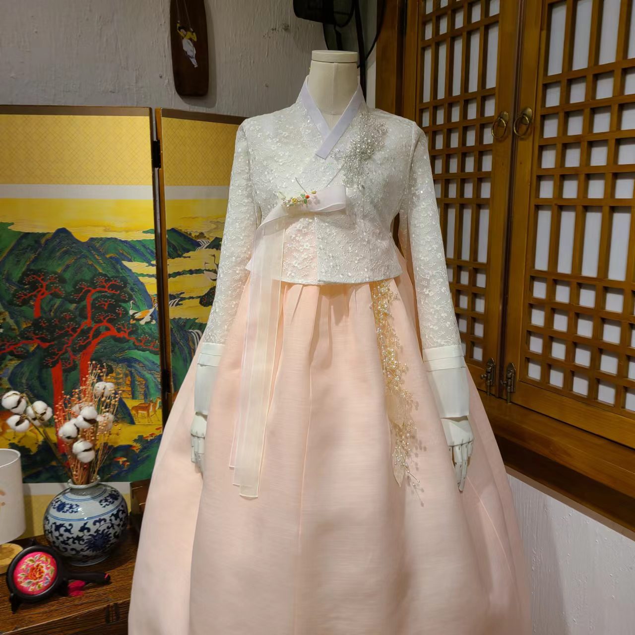 新娘婚礼结婚仪式敬酒韩服