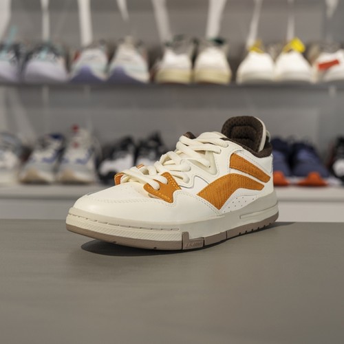 李宁系带女子低帮休闲鞋