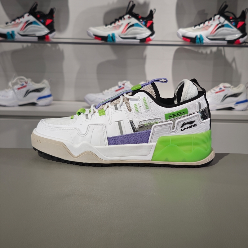 李宁防滑男子系带休闲鞋