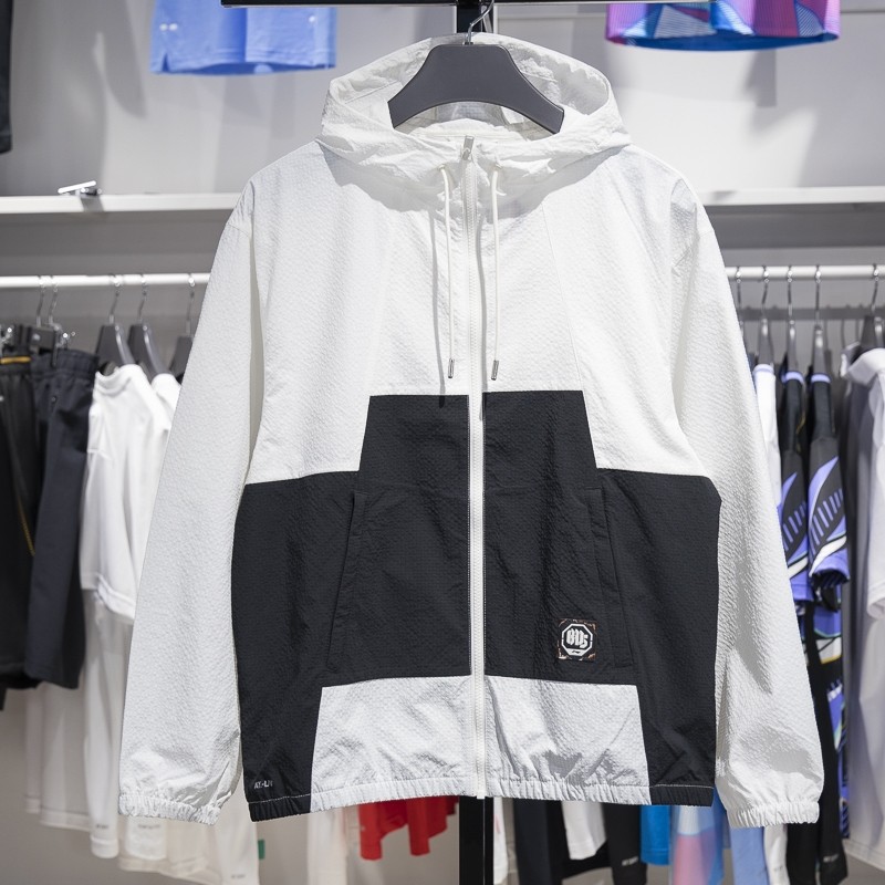 李宁运动风衣防晒抗菌