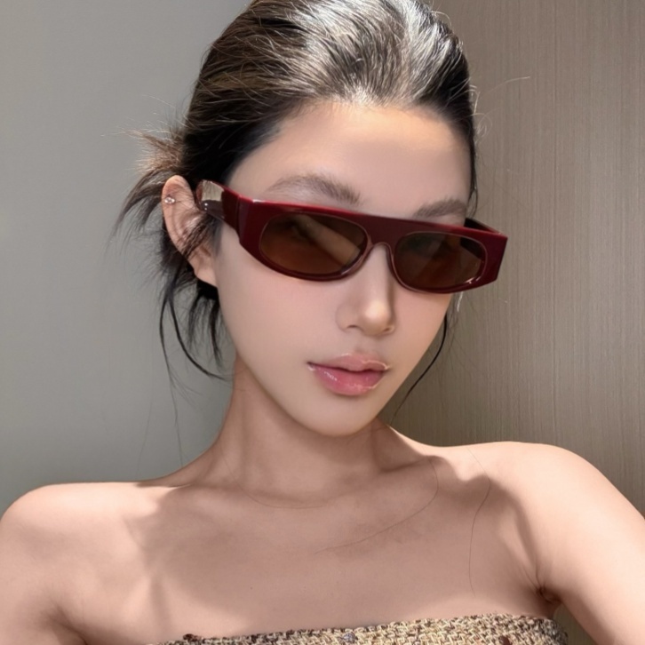 复古猫眼红色墨镜女潮方圆脸显瘦