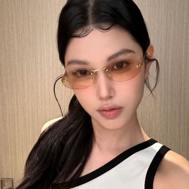 无边框浅茶色Y2K辣妹复古墨镜女