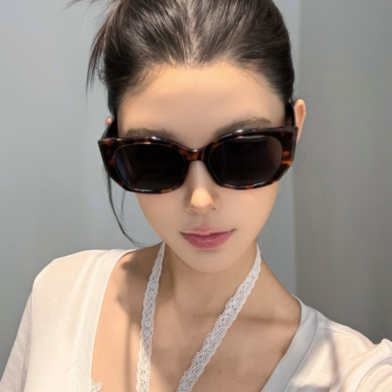 欧美复古方框猫眼墨镜女款高级感
