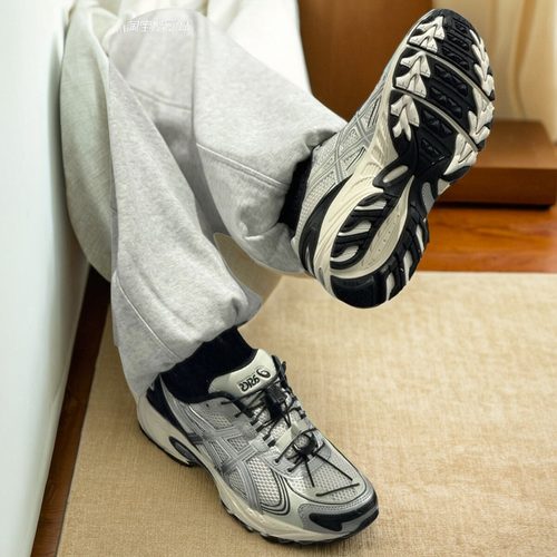 Asics 亚瑟士KAHANA TR V4男女复古跑步鞋运动机能户外运动老爹鞋