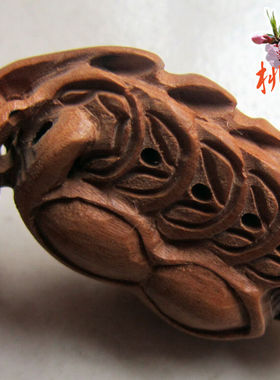 肥城桃木双雕刻花生吊坠