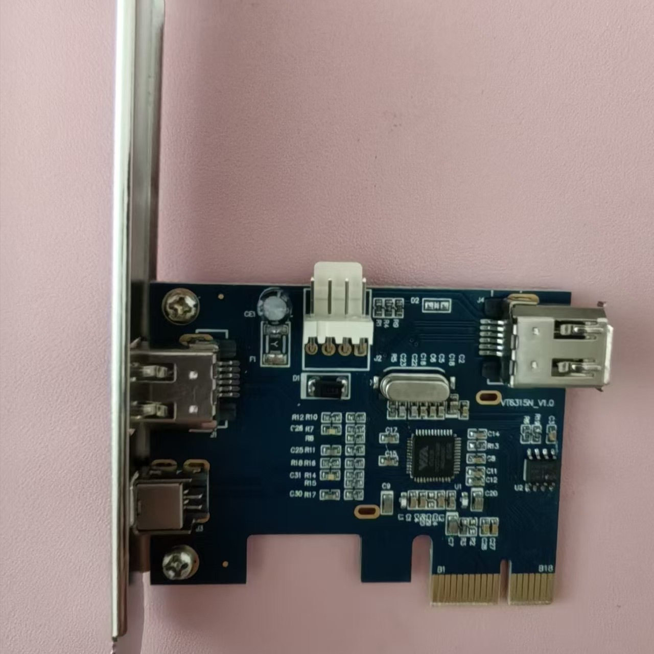 会声会影X4 HD1300E PCI-E 1394采集卡免驱动火线卡带会声会影X4