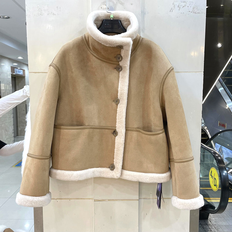 仟芭8612 欧货斜纽扣羊羔毛边立领加绒加厚休闲短装皮毛一体外套