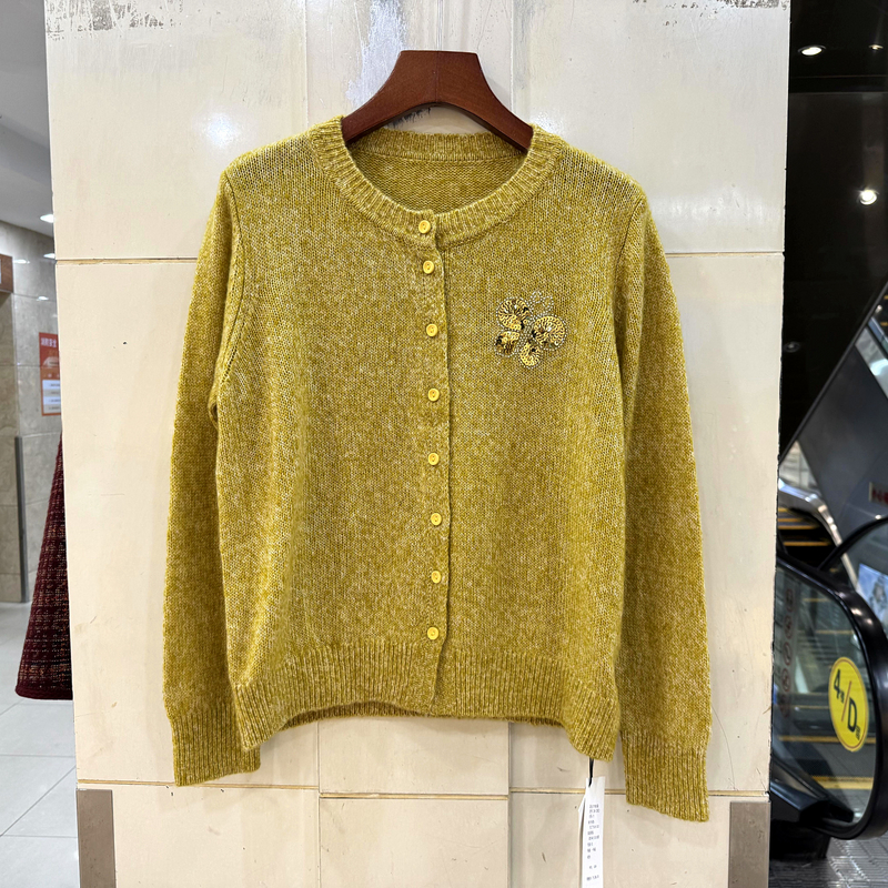 248-25823 重工亮片订蝴蝶圆领单排扣羊毛针织衫开衫毛衣欧货秋装