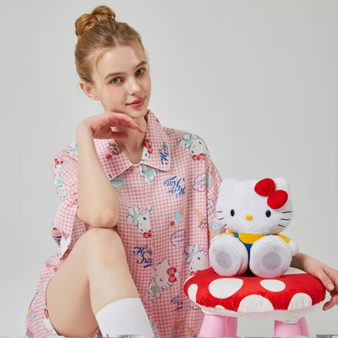 韩国进口正品25夏季hello kitty猫短袖天丝棉翻领睡衣/家居服套装
