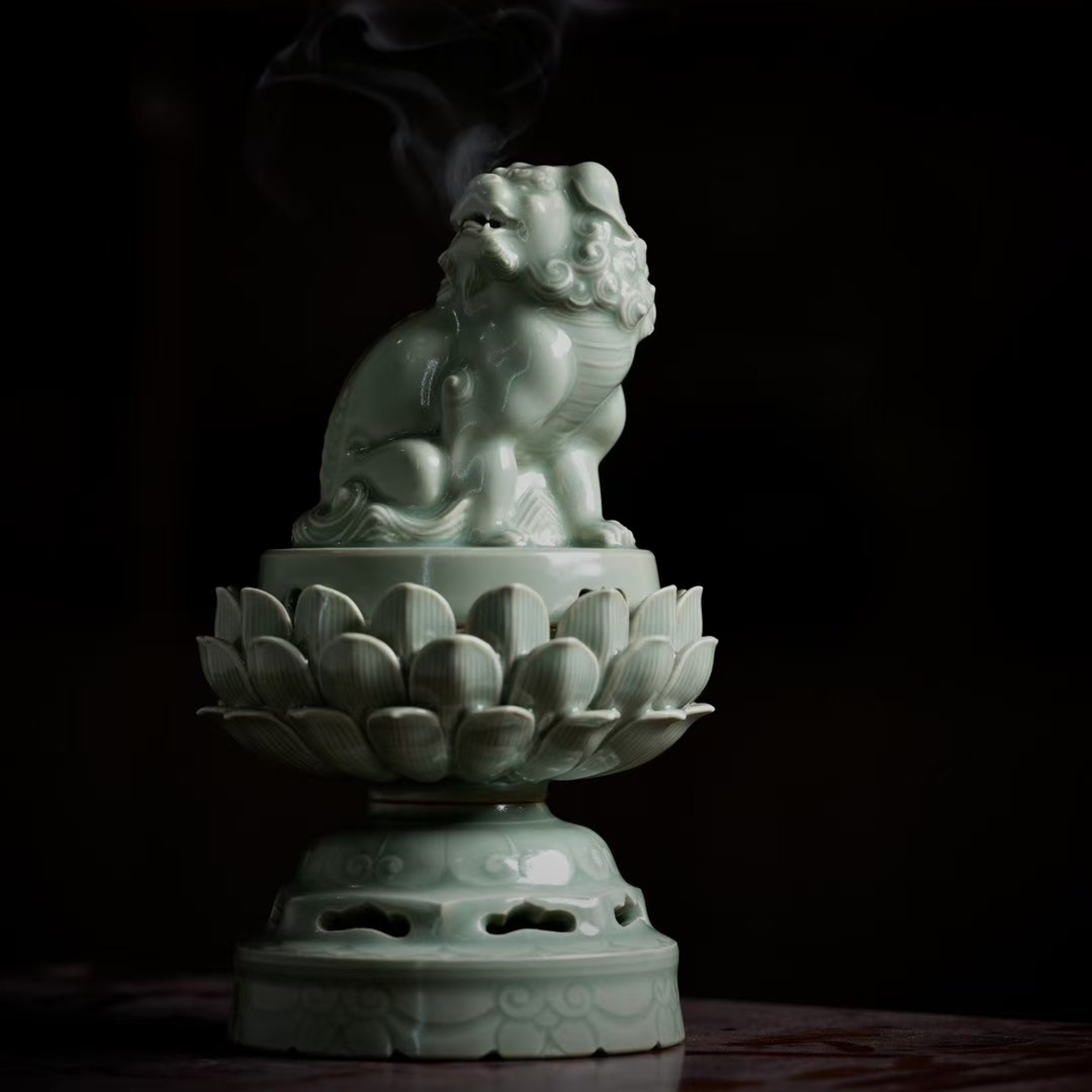 龙泉雅御青瓷德炜老师龙窑柴烧手工狮熏炉家用室内茶道香薰檀香炉