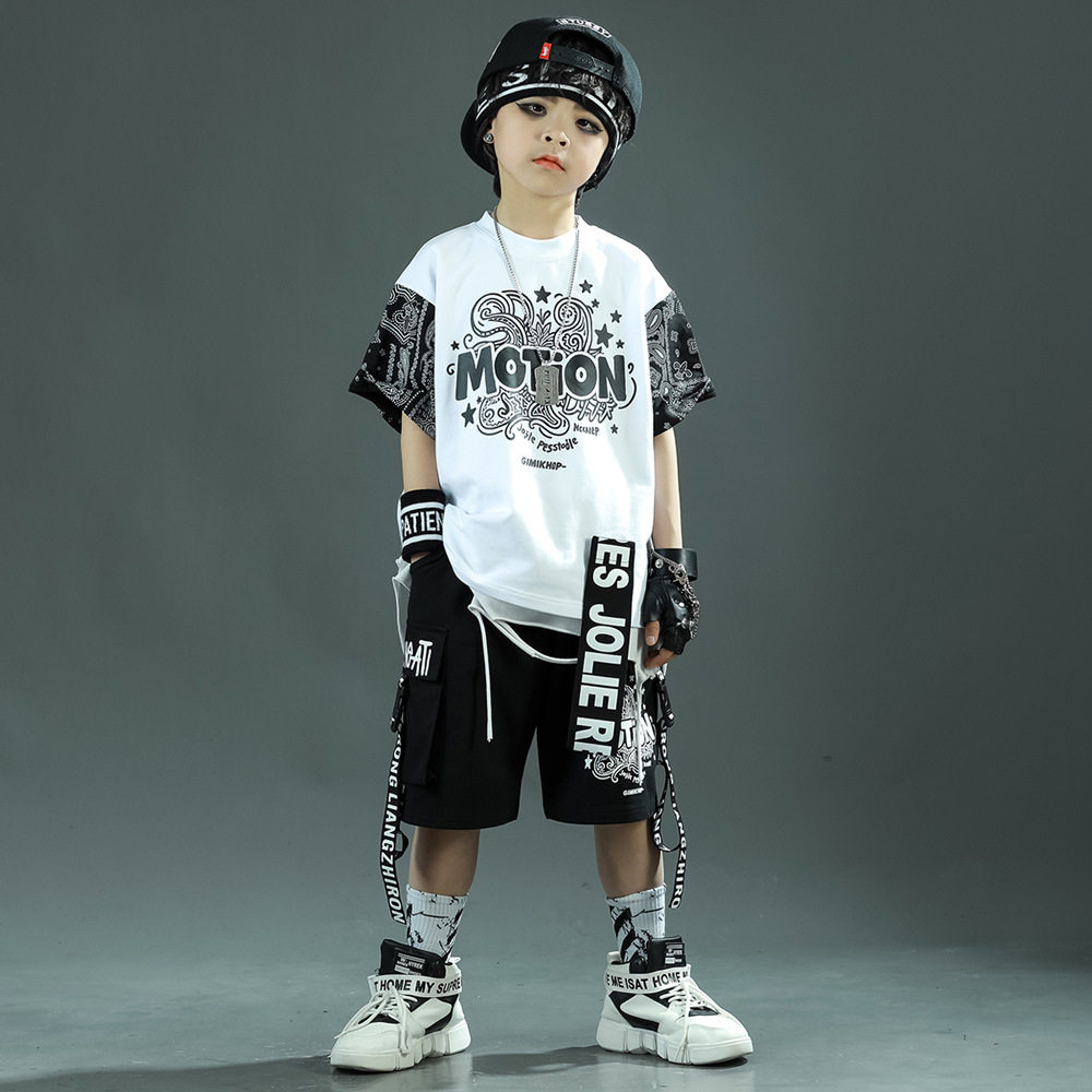 少儿街舞潮服男孩嘻哈服装爵士舞套装女孩宽松黑白T恤夏季HIPHOP