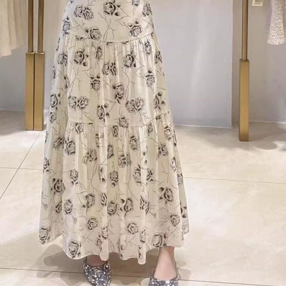冷淡系碎花女士2025春季新款复古山茶花显瘦长裙子森女高腰长裙
