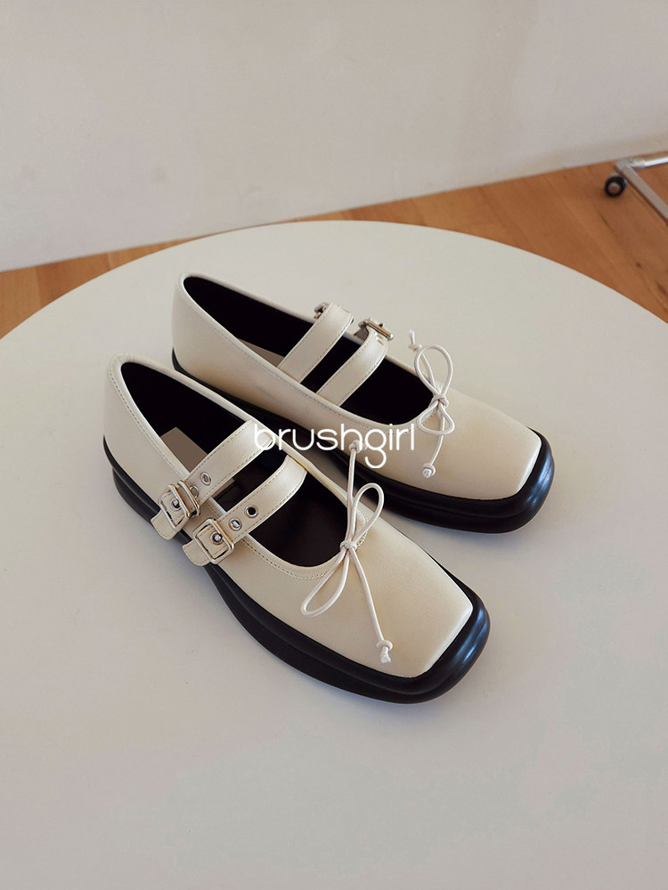BRUSHGIRL 패셔너블한 발레슈즈 두꺼운 밑창 메리제인 한국세대 동대문 벨트 버클 리본 스퀘어 토 슈즈