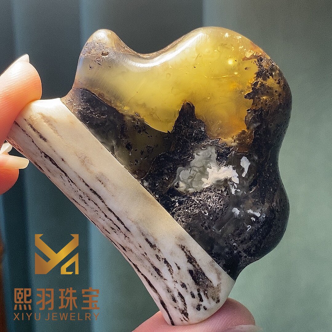 独家发售北欧设计师款野生鹿角特色琥珀天然药珀蜜蜡吊坠挂件小众