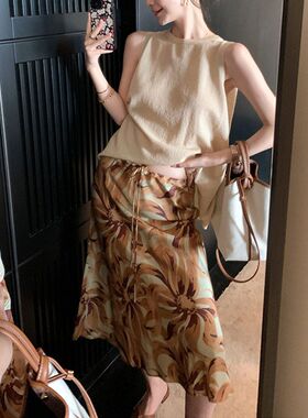 25夏季女人味印花背心半裙两件套桃花裙套装