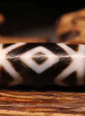 台高油包浆金刚三眼天珠