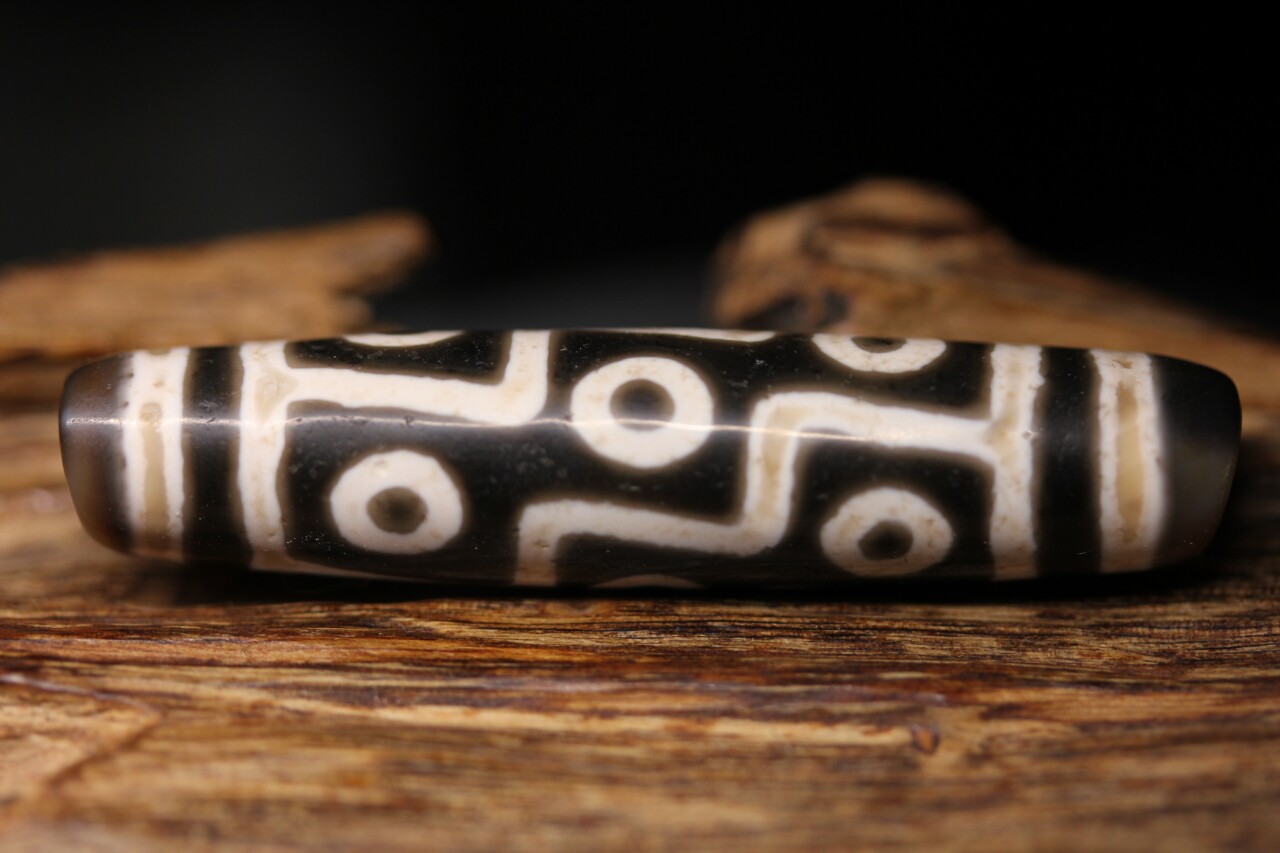 台手工款九眼天珠一物一图