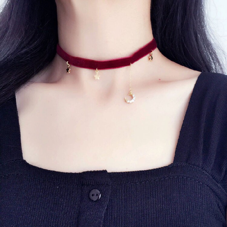 法式项链港风choker轻奢锁骨链高级感酒红丝绒项圈少女颈带脖颈链