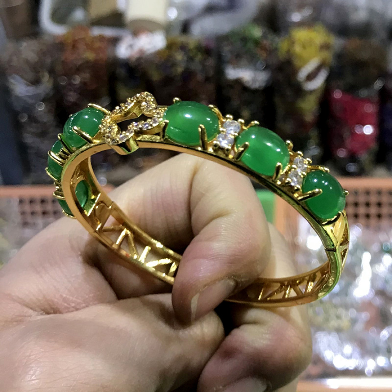 巴西天然玛瑙玉髓蛋面镶嵌手环本命年转运女士玉手环手镯个性开口